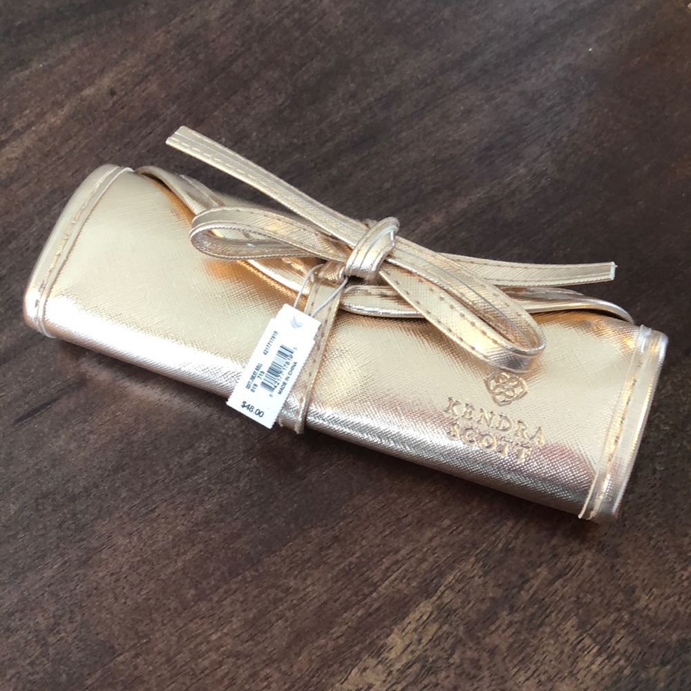 NWT Kendra Scott travel Jewelry Roll